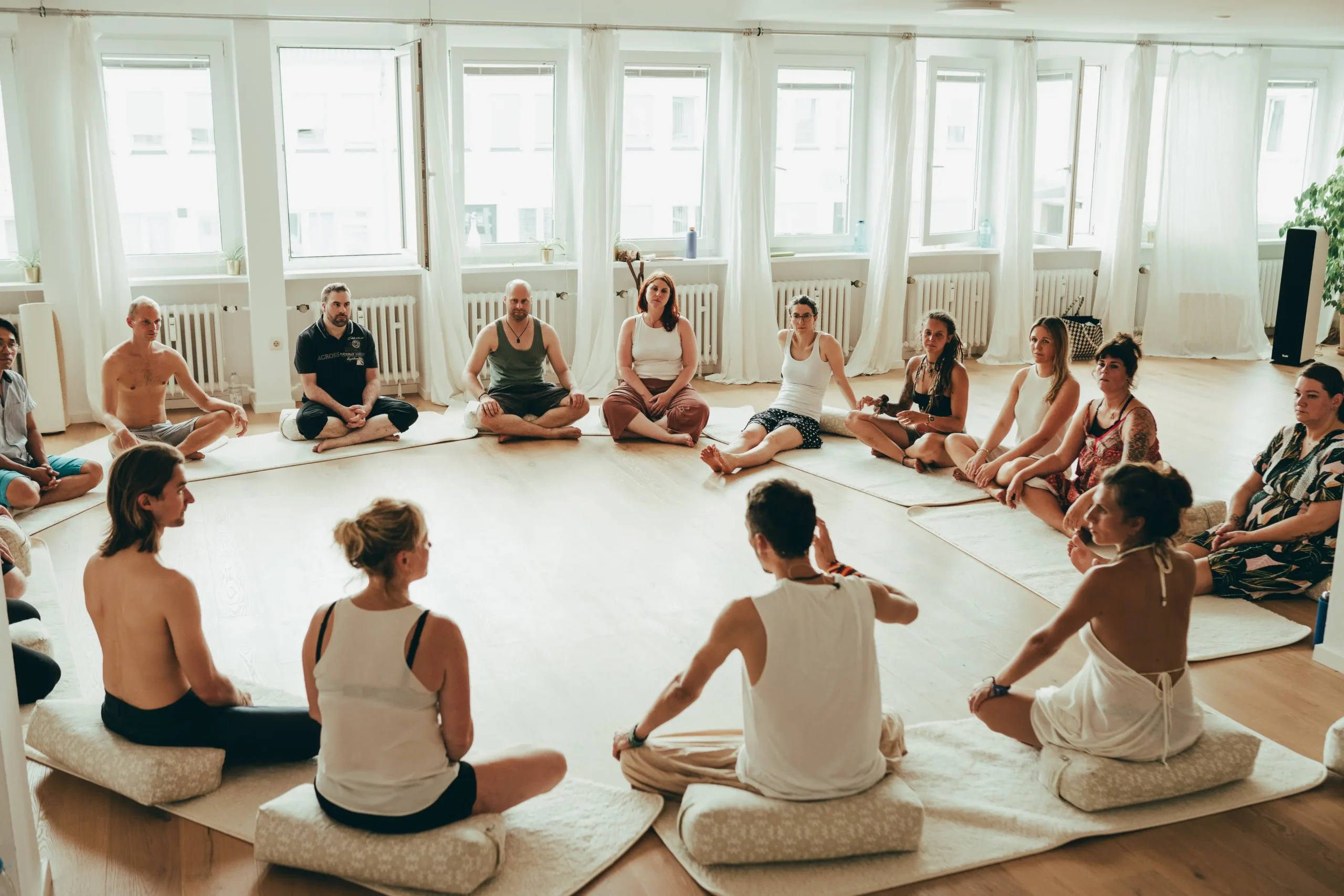 Unser Verständnis von Tantra bei Heart of Tantra – achtsam, körperbewusst und beziehungsorientiert